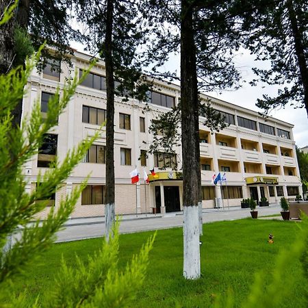 Gelati Residence Koetaisi Buitenkant foto