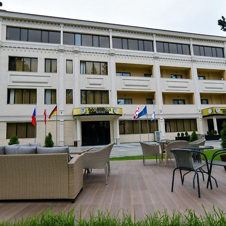 Gelati Residence Koetaisi Buitenkant foto