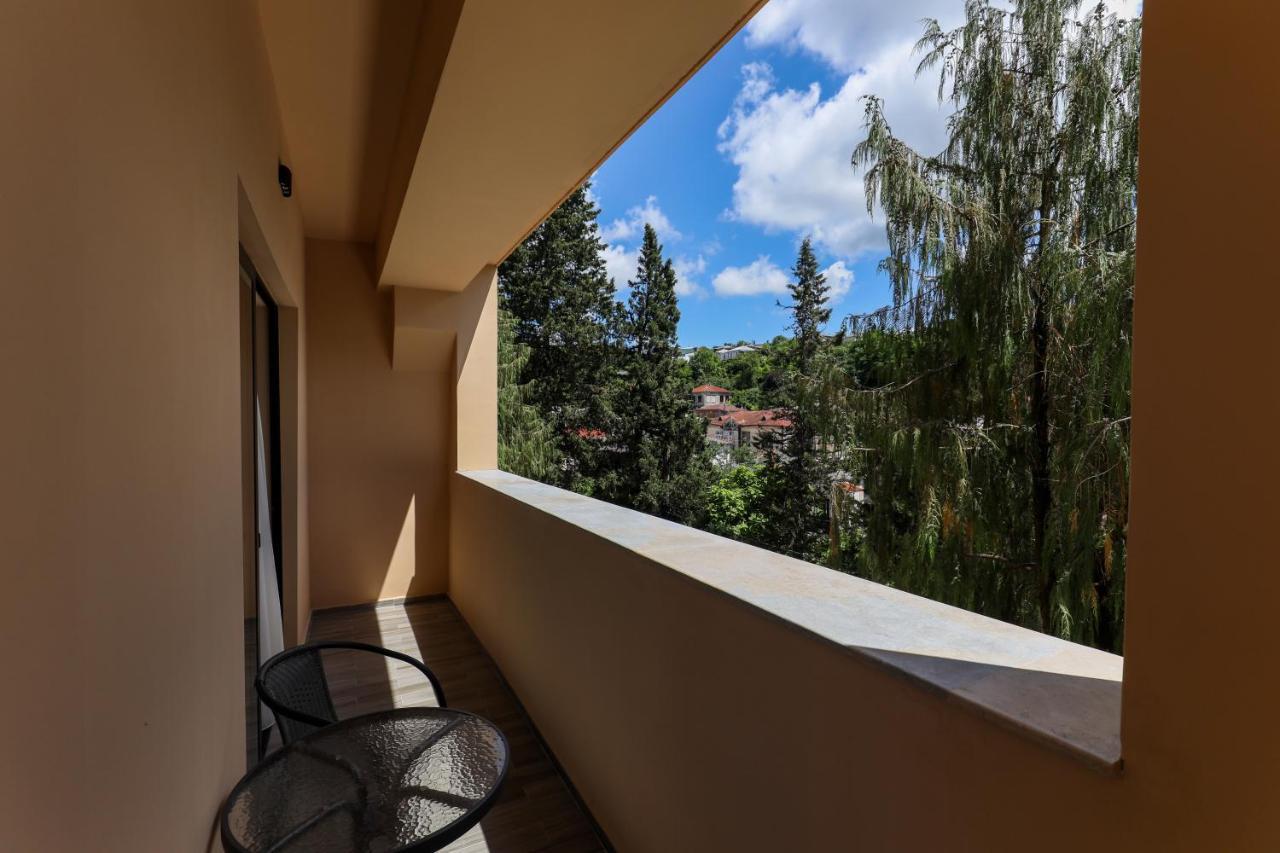 Gelati Residence Koetaisi Buitenkant foto