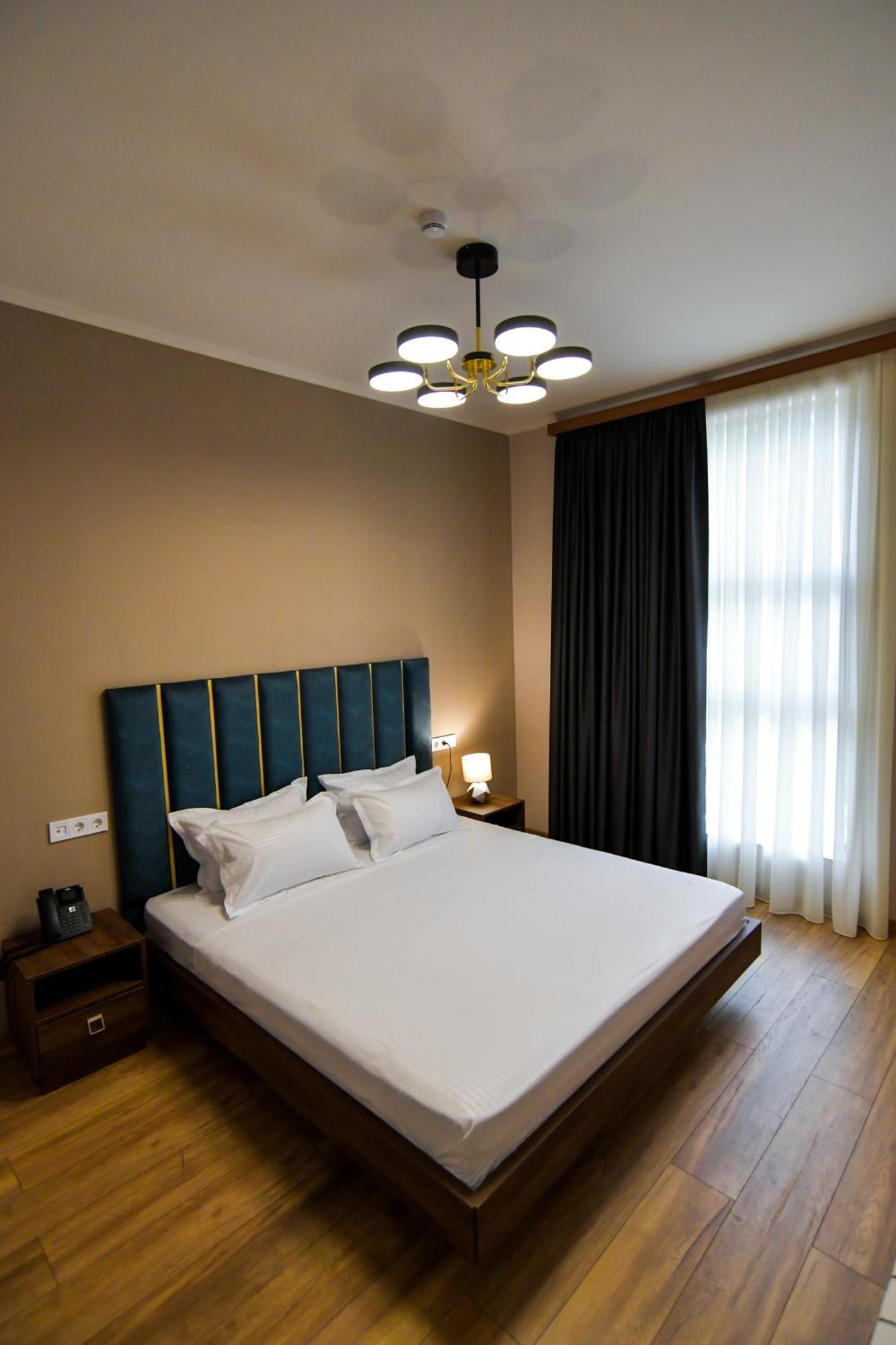 Gelati Residence Koetaisi Buitenkant foto