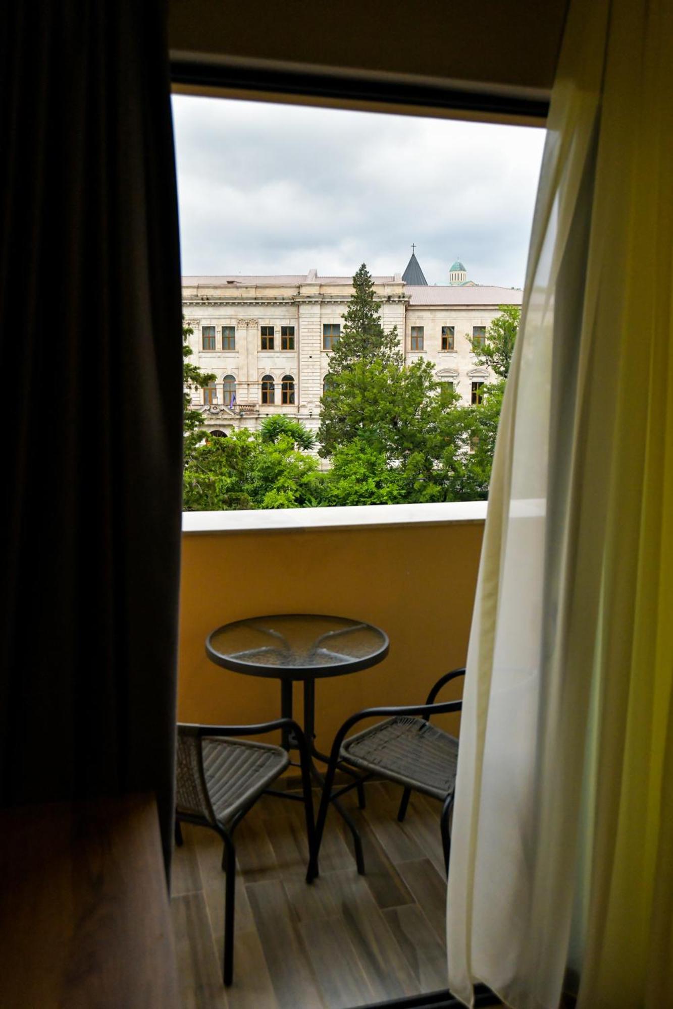 Gelati Residence Koetaisi Buitenkant foto